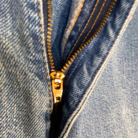 Levi’s 550 Relaxed High Rise Tapered Leg Mom Jeans Light Wash Size 16 Vintage - Picture 7 of 16